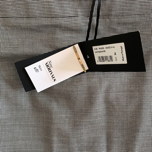 NWT T.M. Lewin Blazer & Skirt Suit Set - (UK16/ US12) - Picture 4 of 4